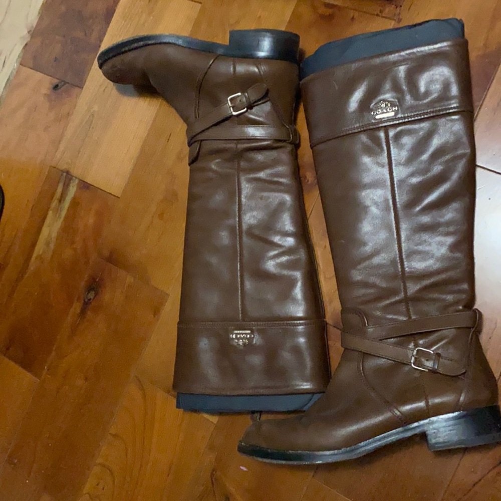 Coach boots